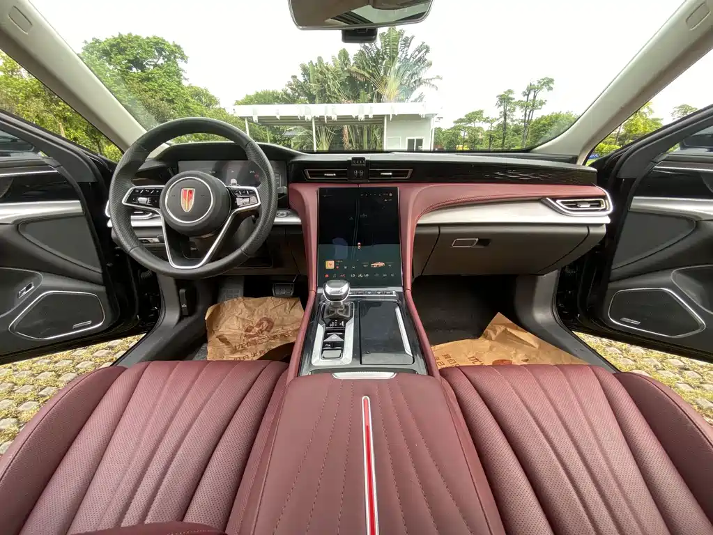 Hongqi Hongqi H5 — миниатюра 8
