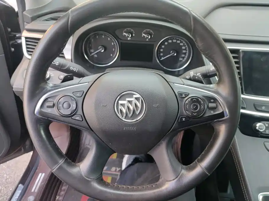 Buick LaCrosse — миниатюра 15