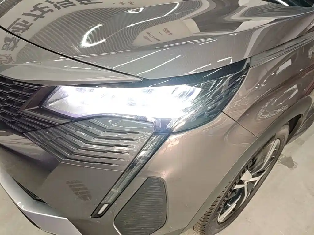 Peugeot 4008 — миниатюра 24