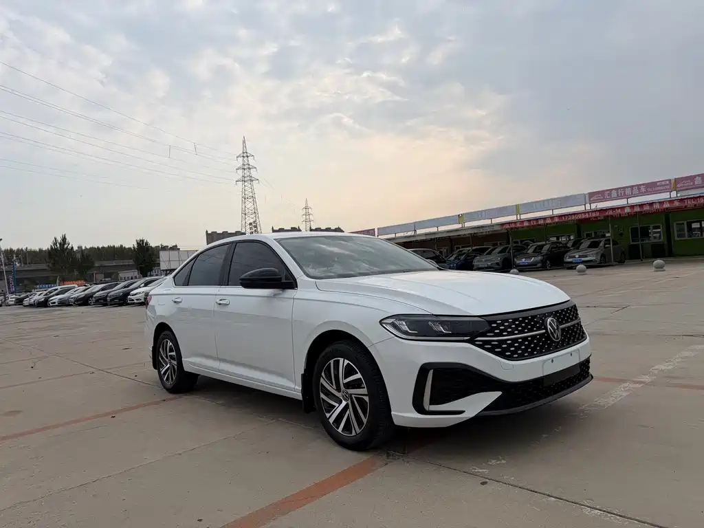 Volkswagen Lavida — миниатюра 2