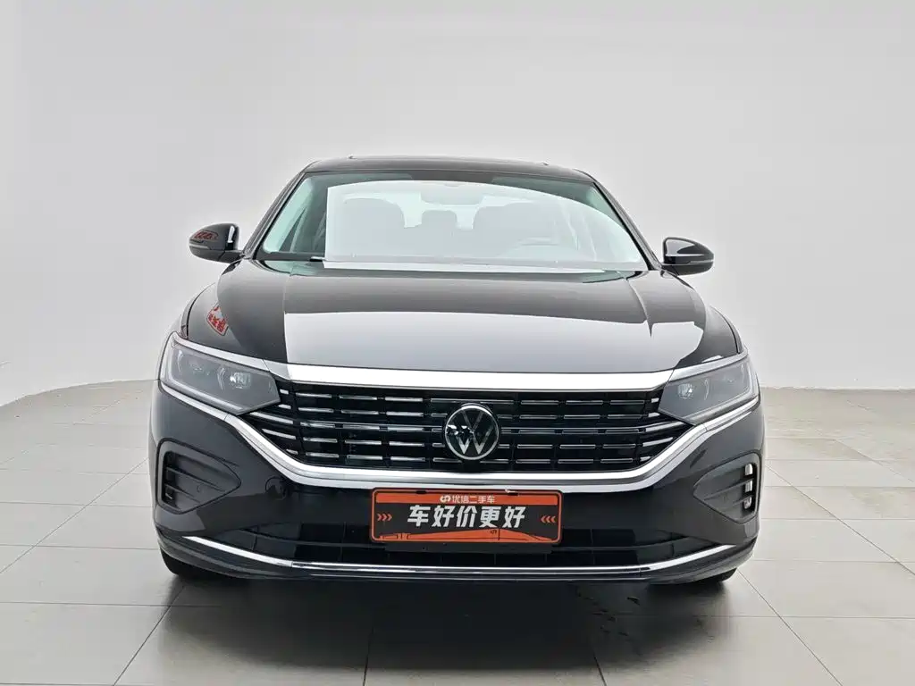 Volkswagen Passat 2025 330TSI Elite