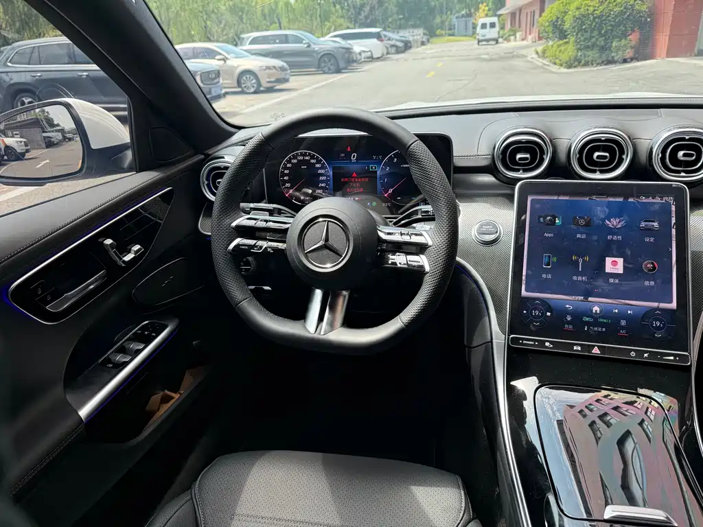 MERCEDES-BENZ C CLASS