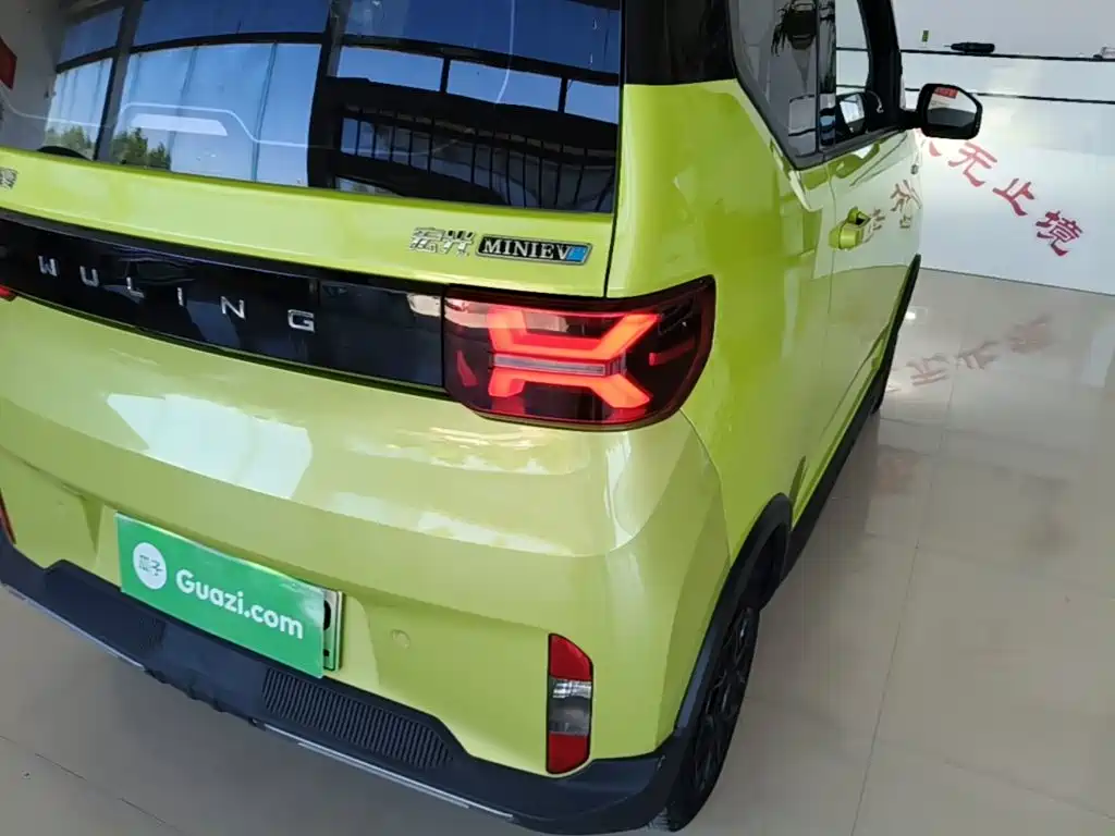 Wuling MINIEV — миниатюра 8