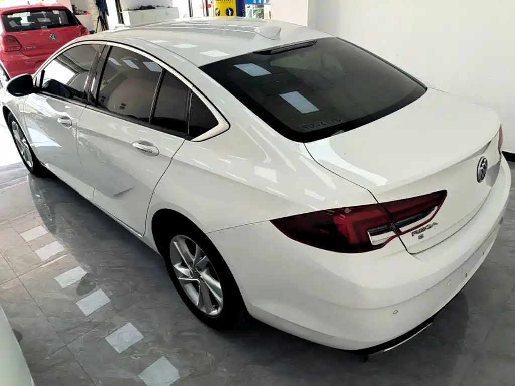 Buick Regal — миниатюра 5
