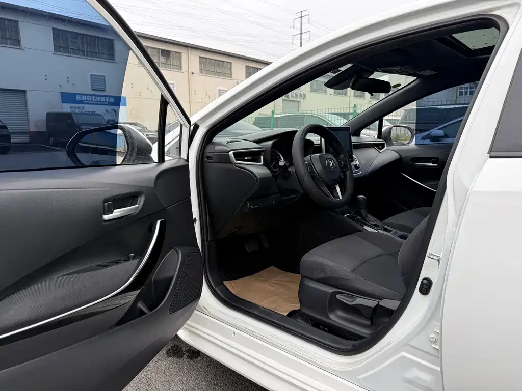 Toyota Corolla Levin 2023 1.8L Luxury