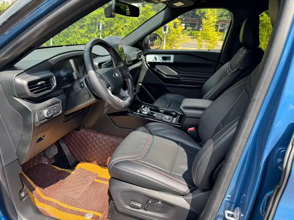 Ford Explorer — миниатюра 7