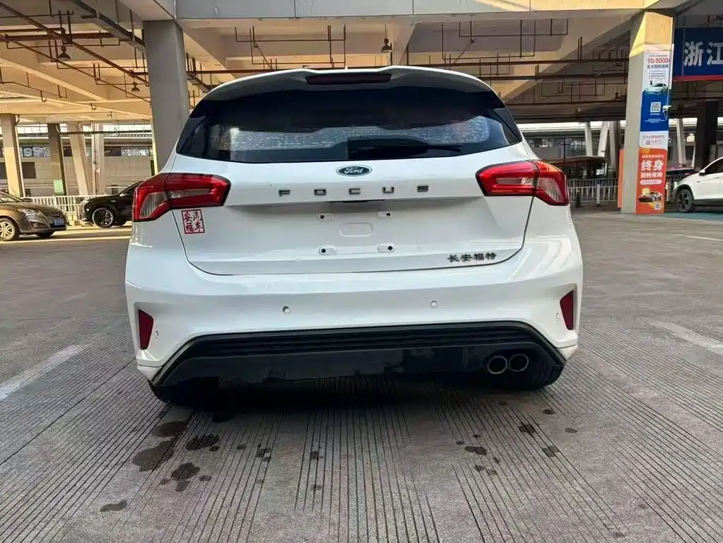Ford Focus — миниатюра 8