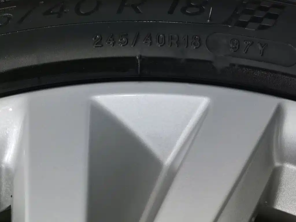Audi A4L — миниатюра 24