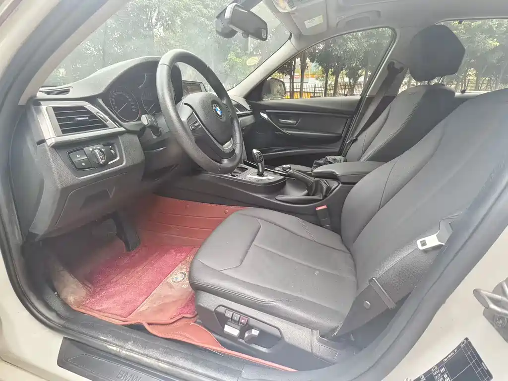 BMW 3 Series — миниатюра 4