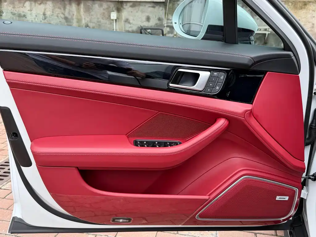 Porsche Panamera — миниатюра 9