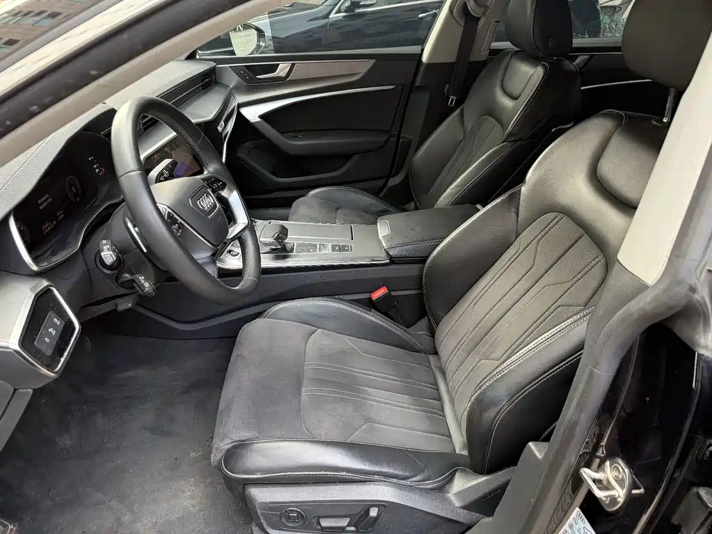 Audi A7L — миниатюра 6