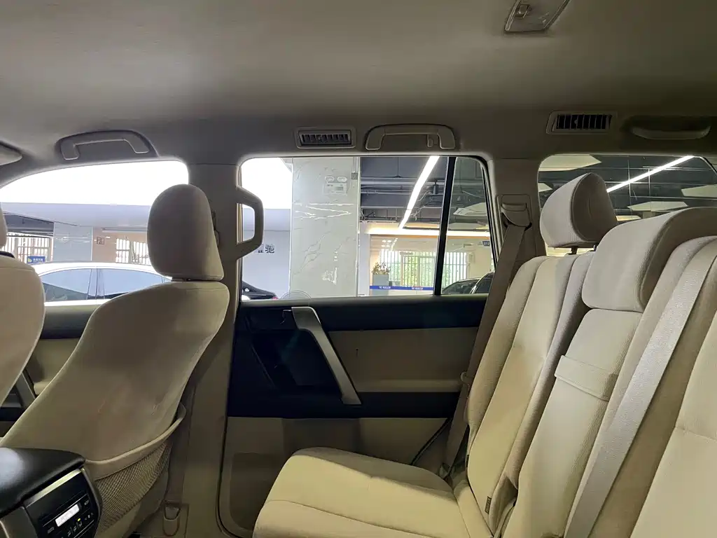 Toyota Prado (Import) — миниатюра 28