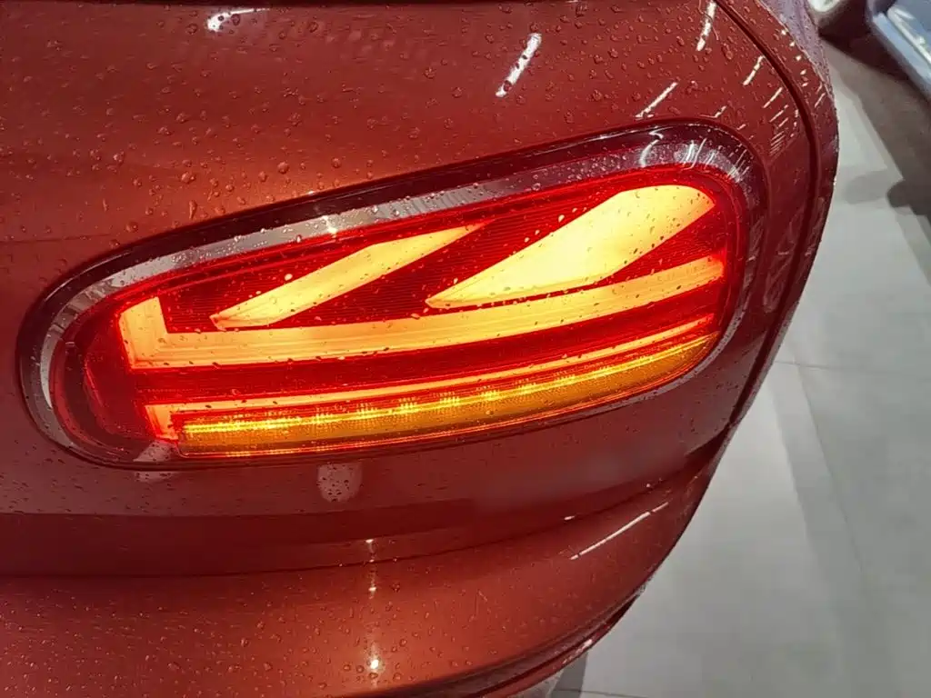 MINI Mini Clubman — миниатюра 8