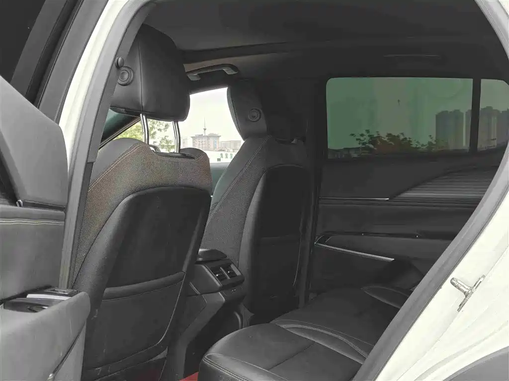 Cadillac GT4 2023 25T