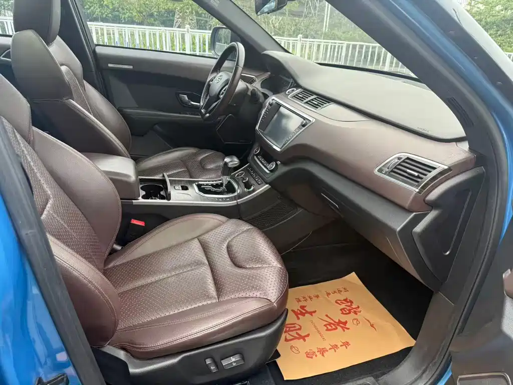 Landwind Landwind X7 — миниатюра 7