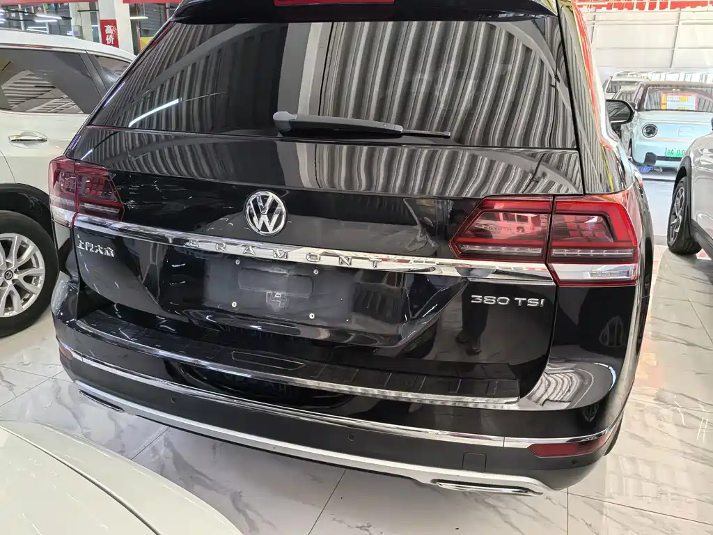 Volkswagen Teramont — миниатюра 5