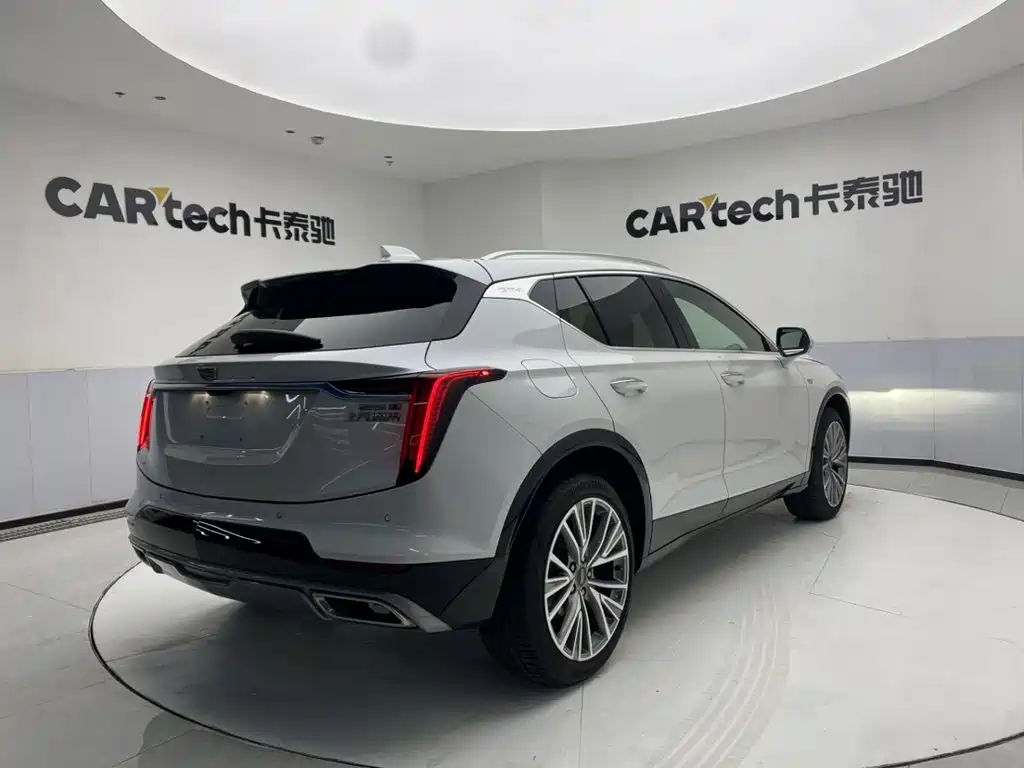 Cadillac GT4 — миниатюра 5
