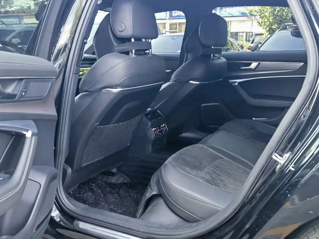 Audi A6L — миниатюра 10