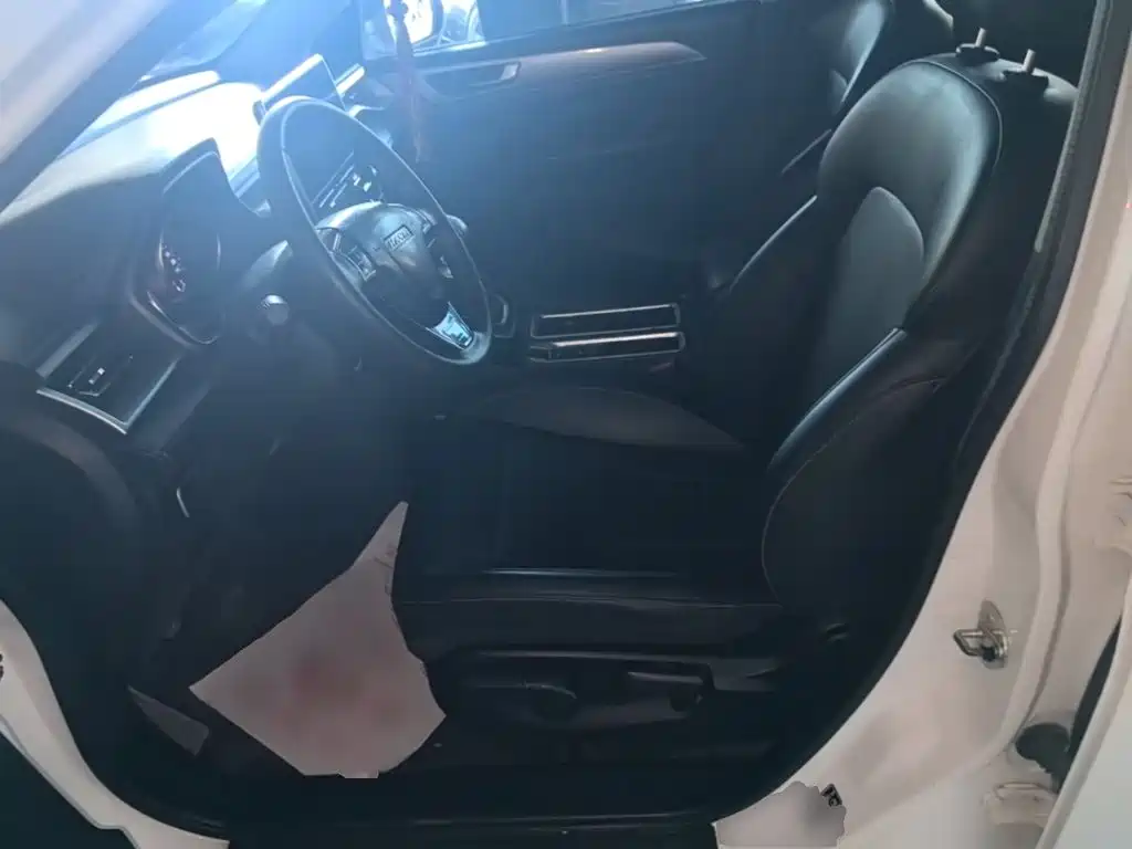 Haval M6 — миниатюра 15