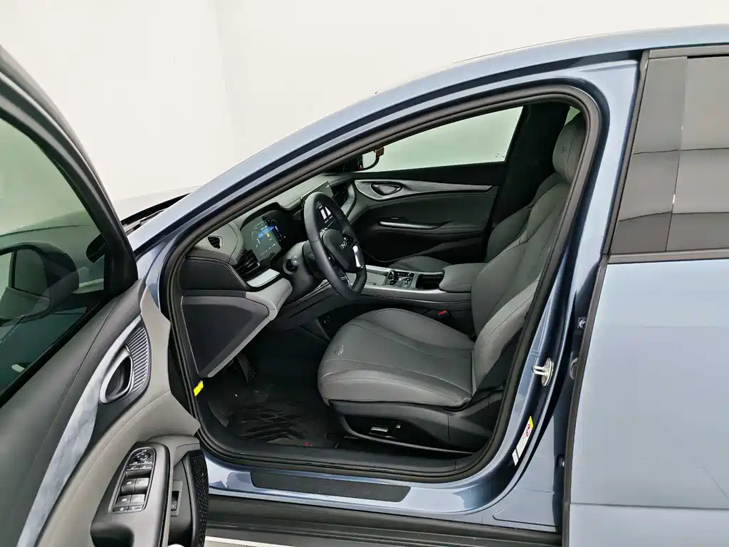 BYD Seal 2024 DM-i 1.5L 121km Luxury
