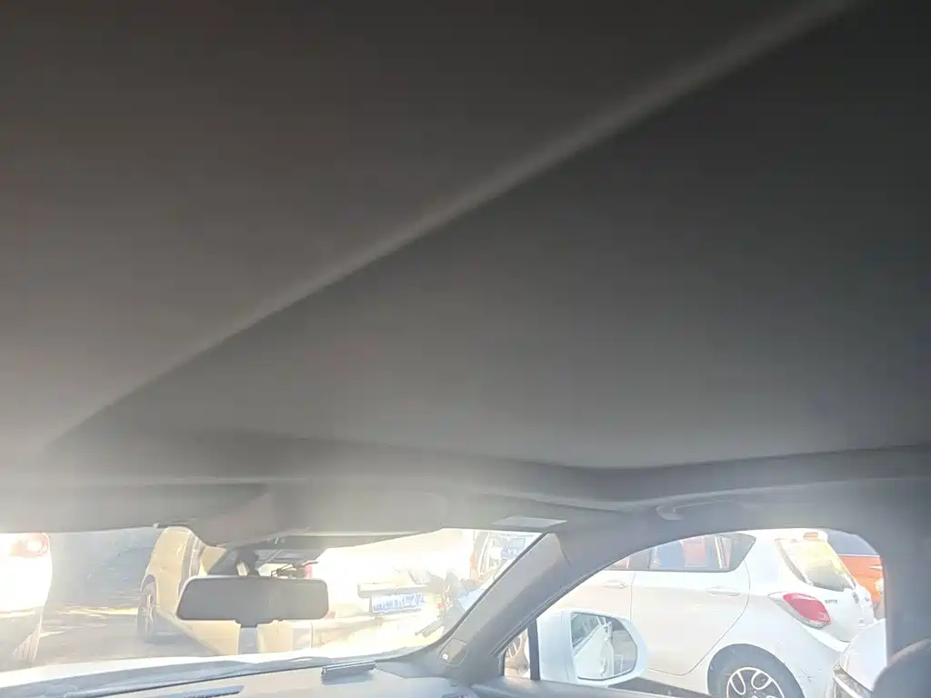 Cadillac XT4 — миниатюра 14