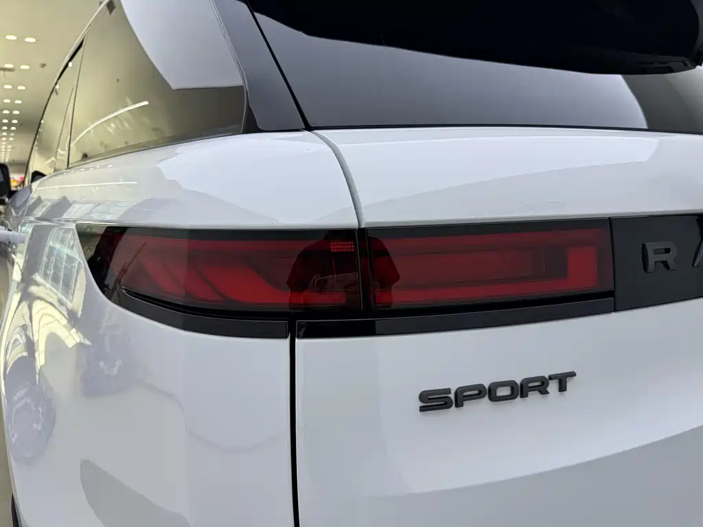 Land Rover Sport — миниатюра 6