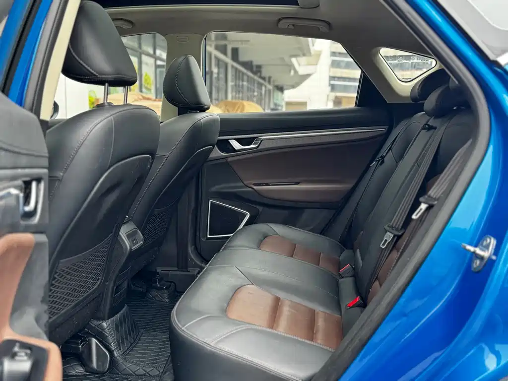 Geely Emgrand GS — миниатюра 12