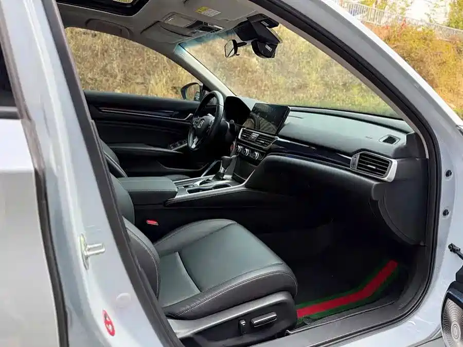 Honda Accord — миниатюра 4