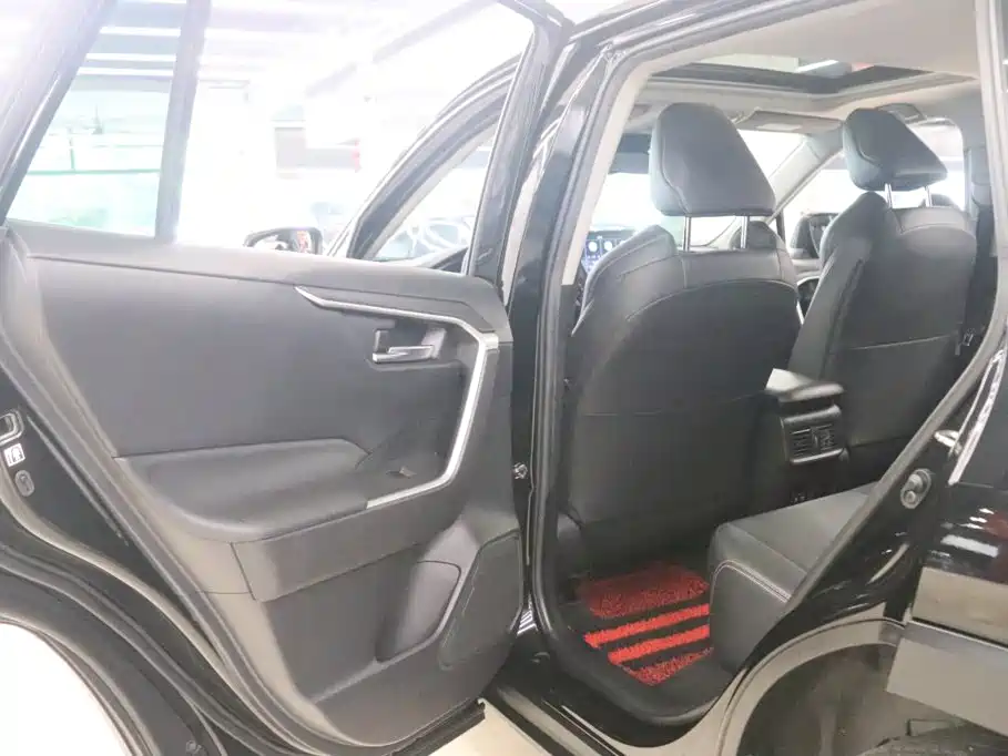 Toyota Wildlander — миниатюра 14