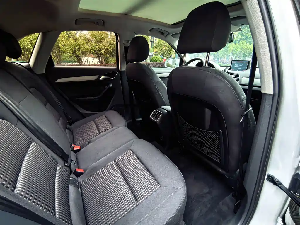 Audi Q3 — миниатюра 11