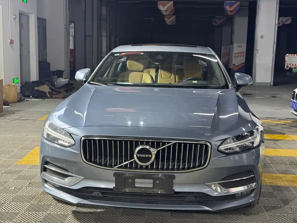 Volvo S90 — миниатюра 2