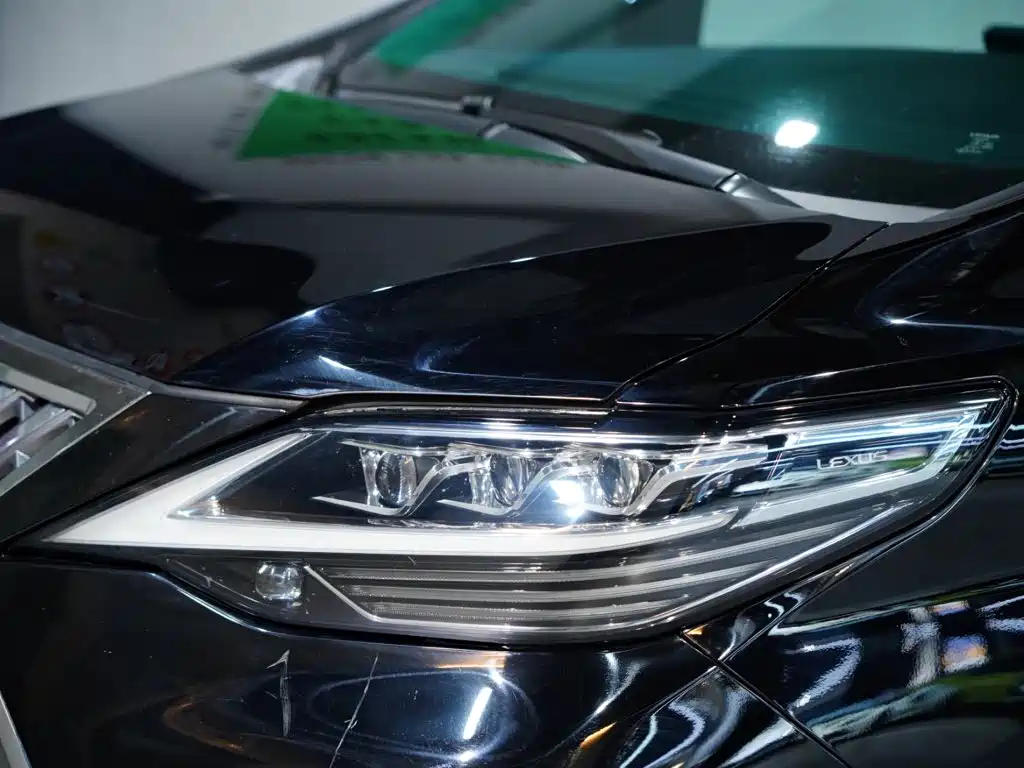 Lexus LM — миниатюра 55