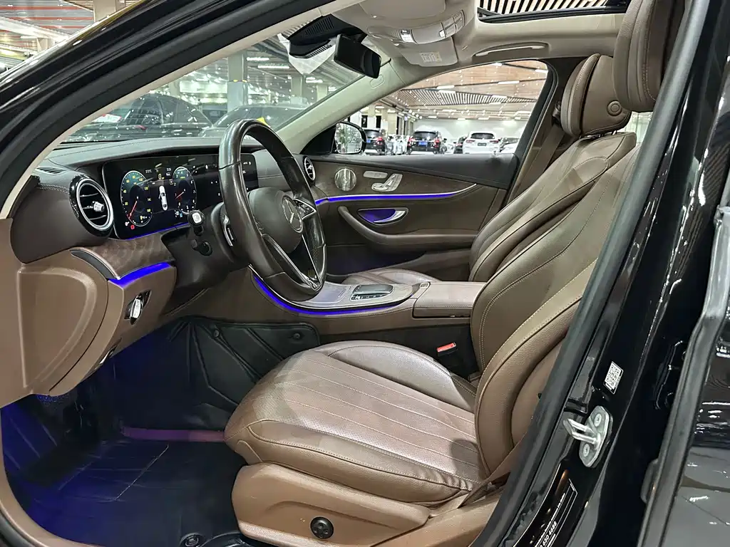 Mercedes-Benz E-Class — миниатюра 7