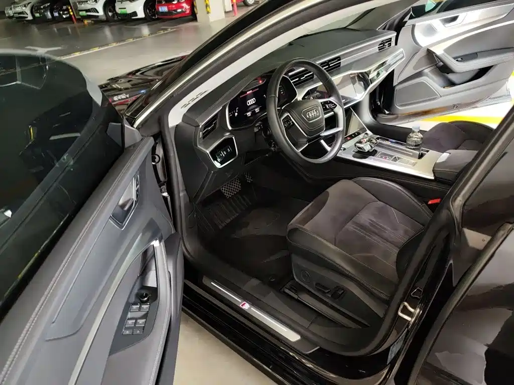 Audi A7L — миниатюра 17