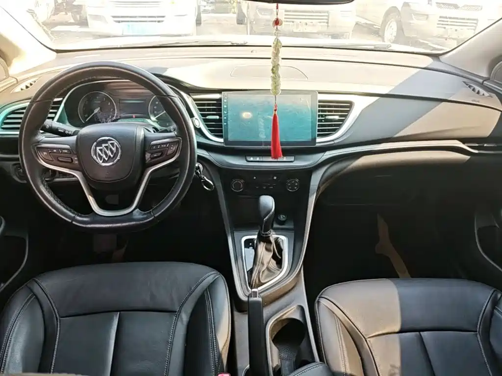 Buick Excelle — миниатюра 10
