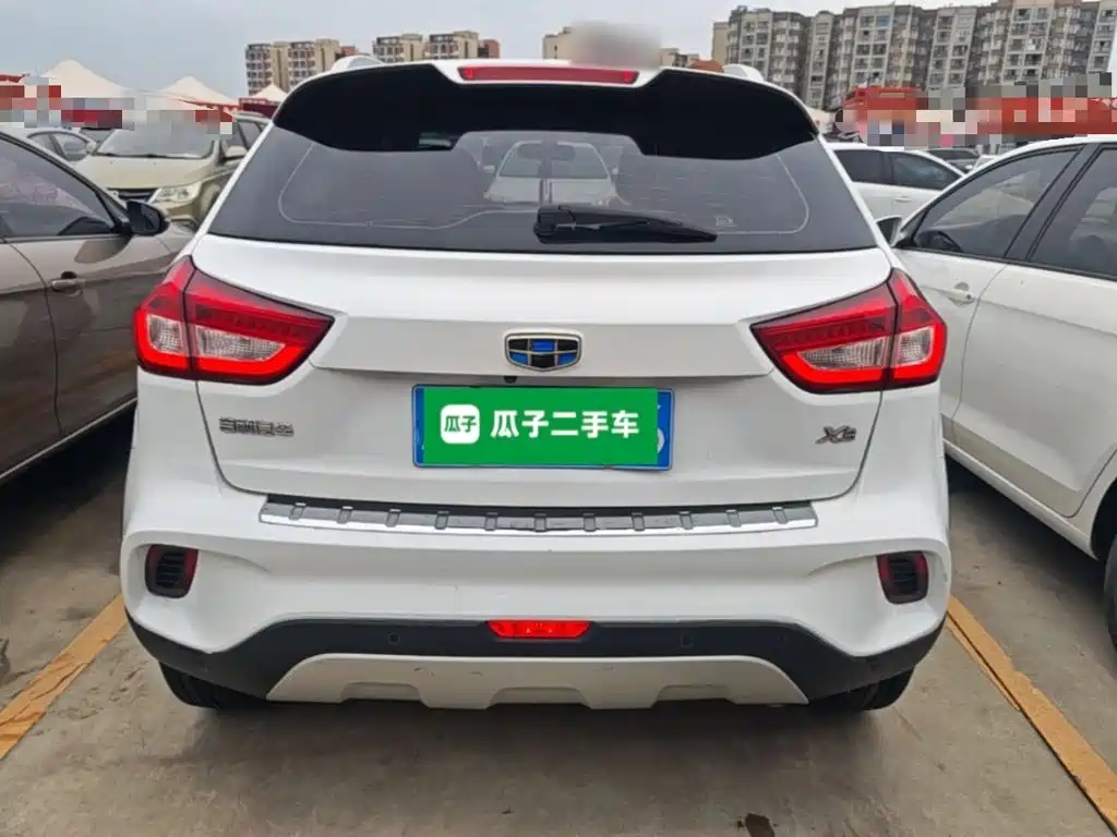 Geely Vision X3 — миниатюра 6