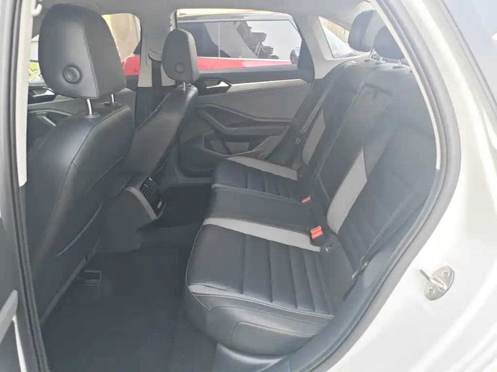 Volkswagen Sagitar — миниатюра 17