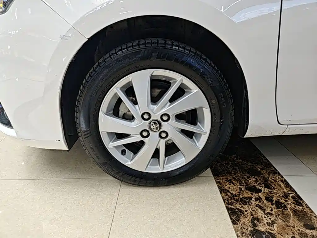 Toyota Yaris L — миниатюра 23