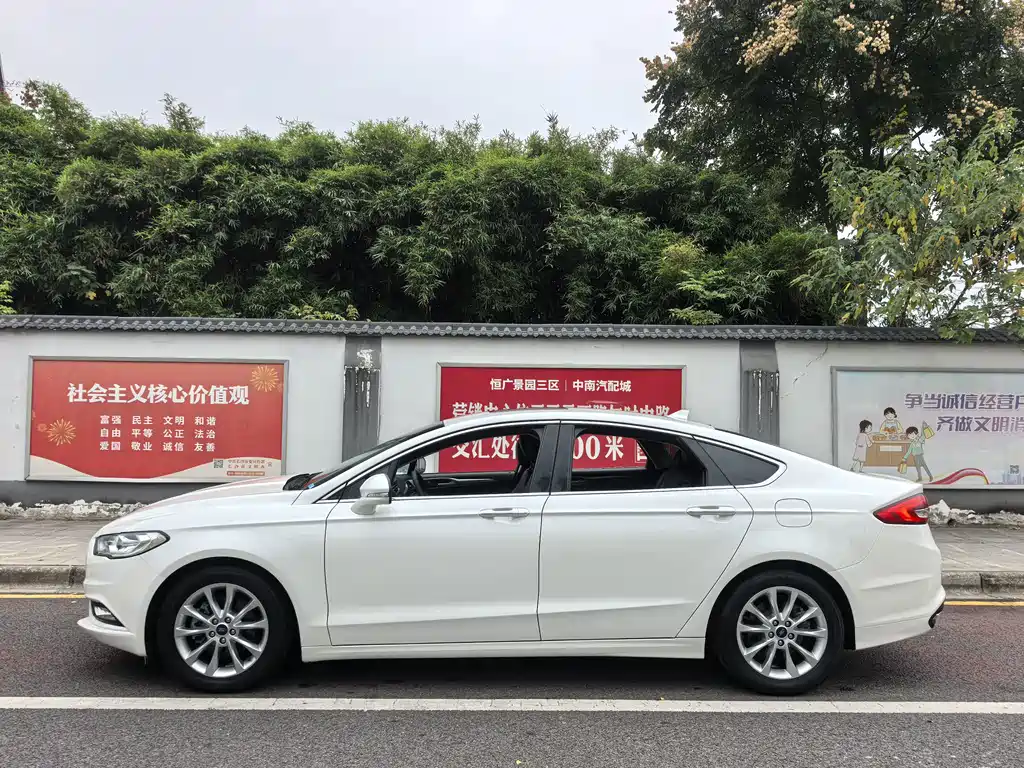 Ford Mondeo — миниатюра 13