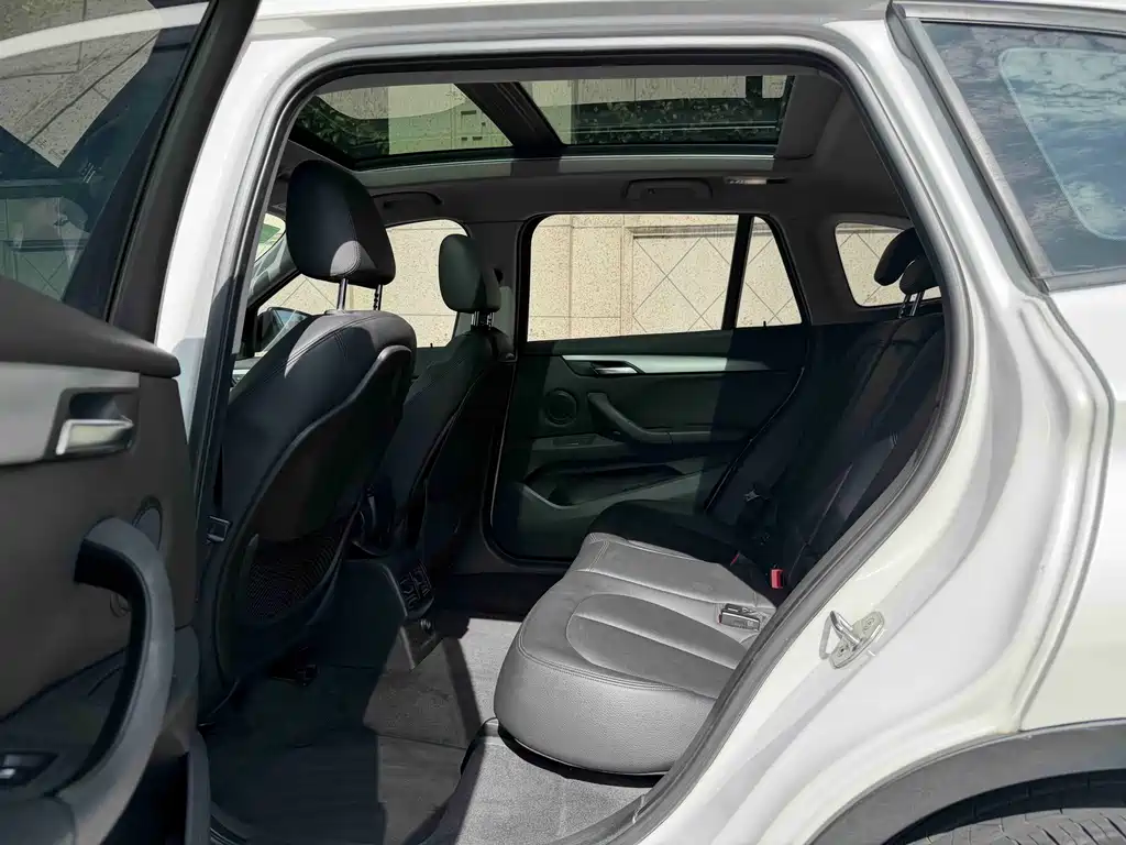BMW X1 — миниатюра 7