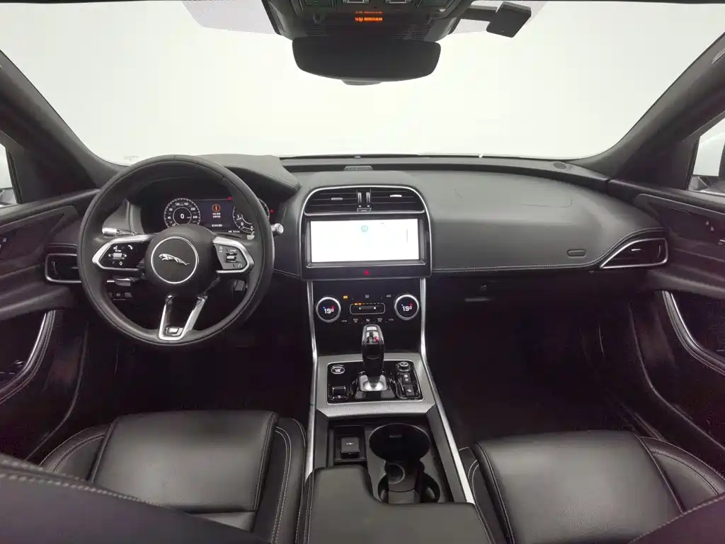 Jaguar XEL — миниатюра 5