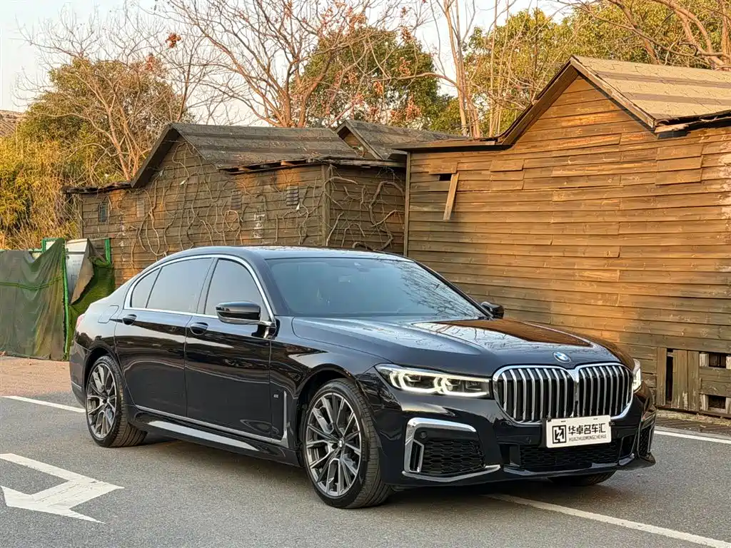BMW 7 SERIES