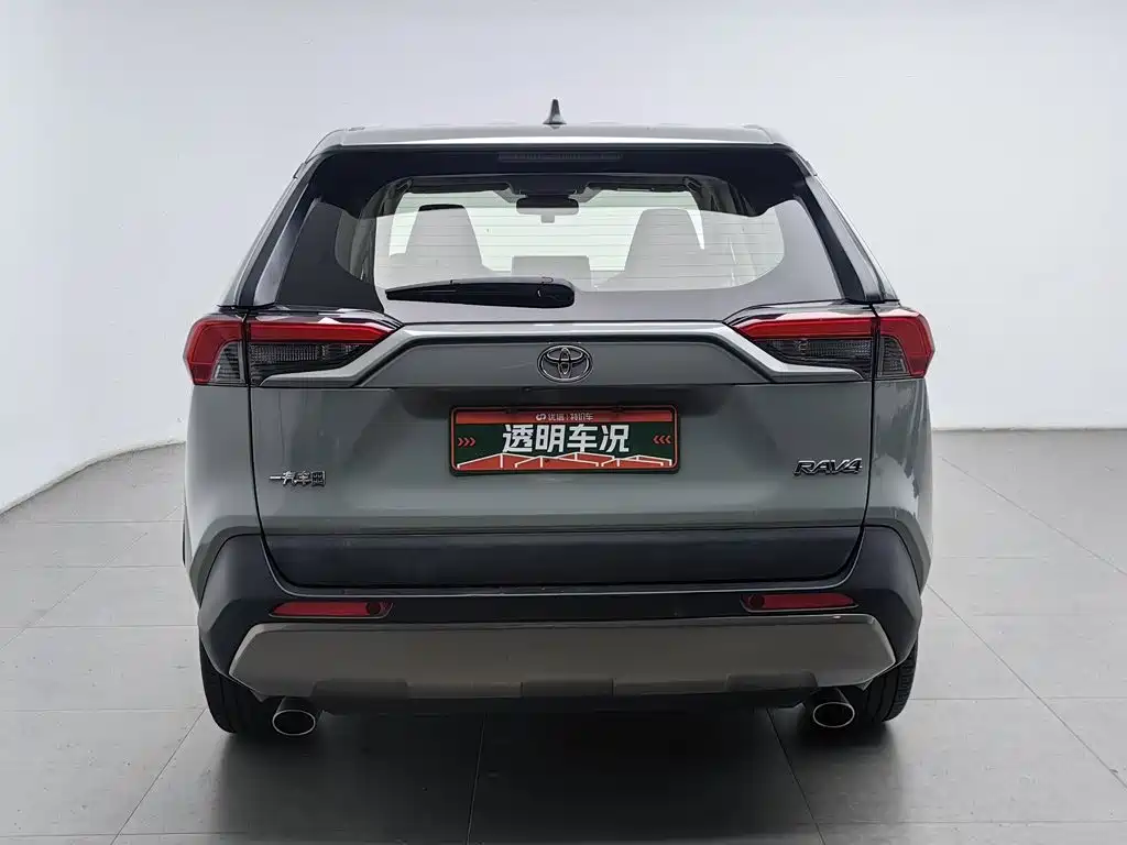 Toyota RAV4 — миниатюра 4