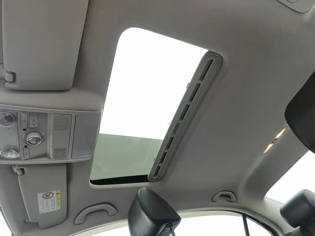 Volkswagen Sagitar — миниатюра 14