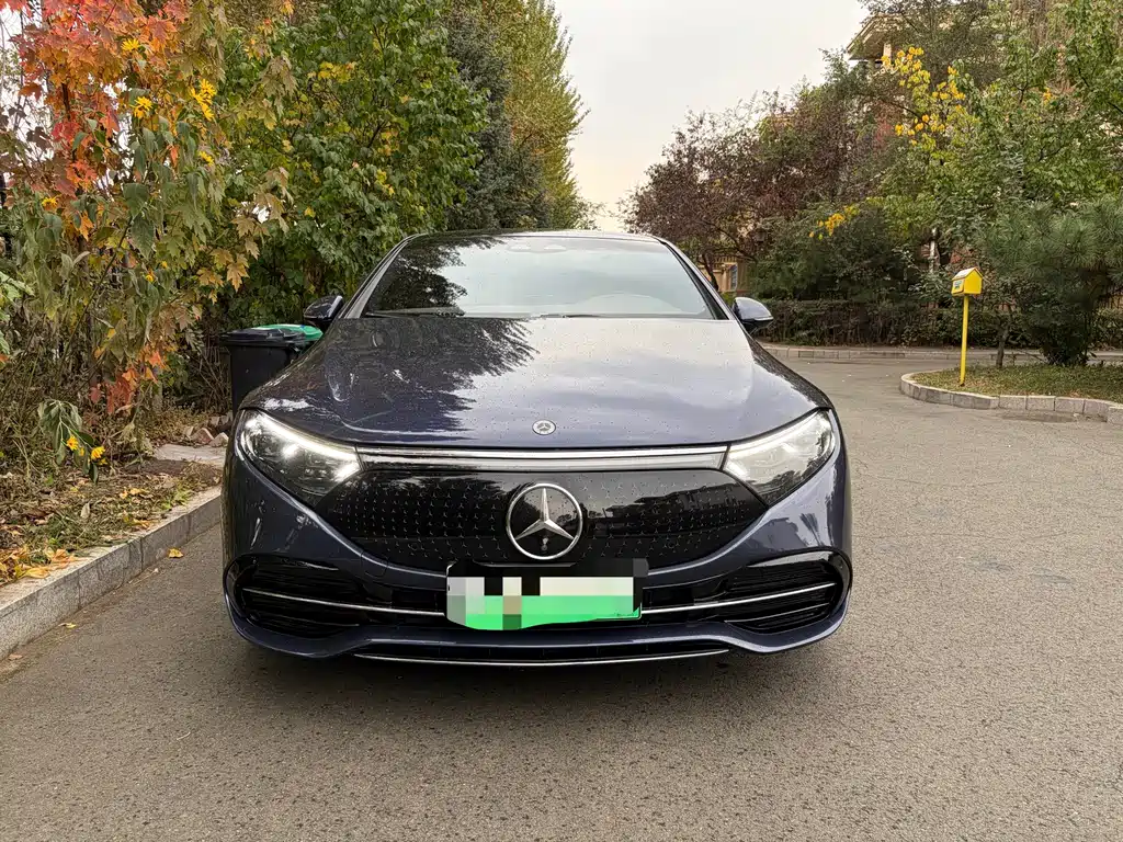 Mercedes-Benz EQS