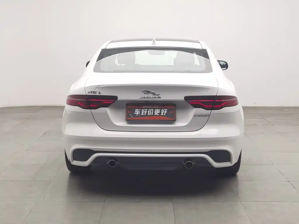 Jaguar XEL — миниатюра 4
