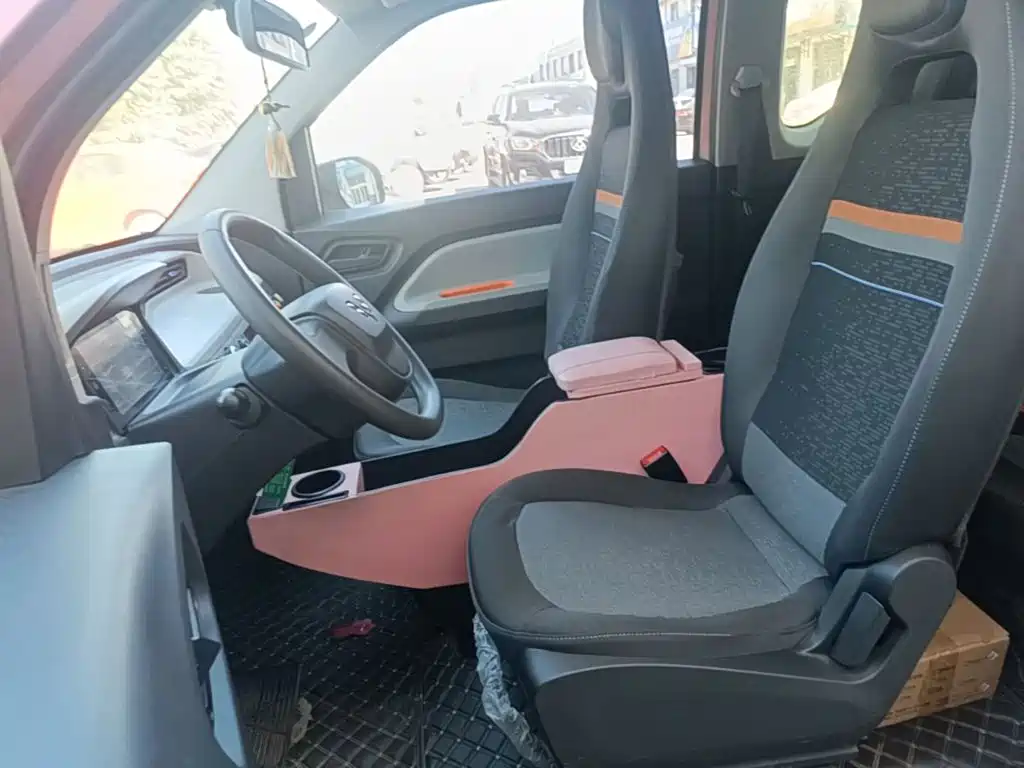 Wuling MINIEV — миниатюра 15