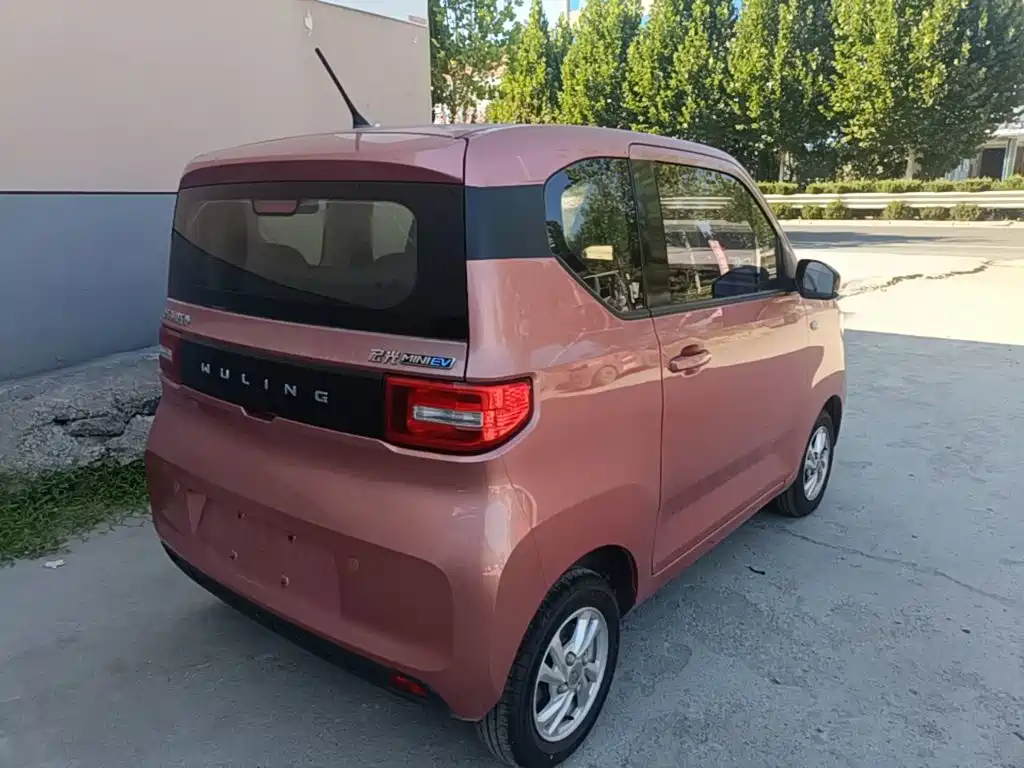 Wuling MINIEV — миниатюра 7