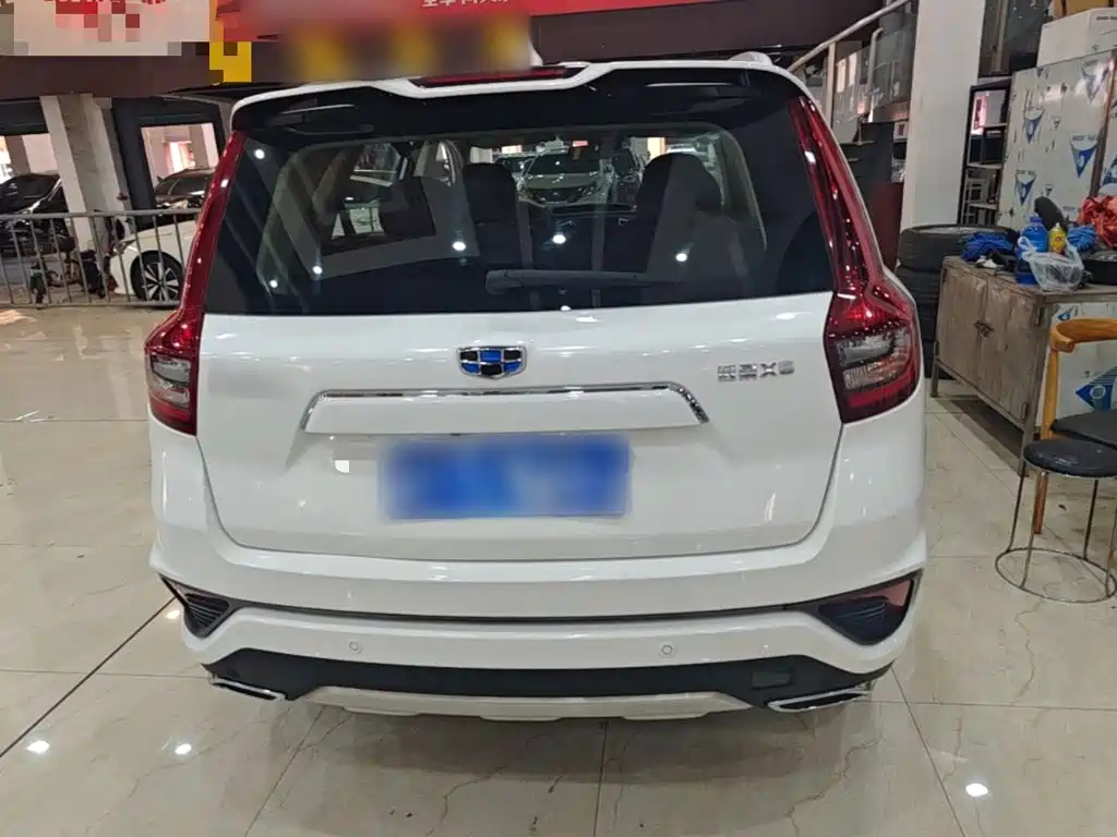 Geely Vision X6 — миниатюра 6