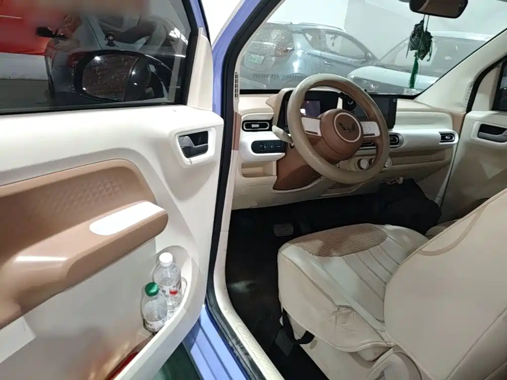 Wuling MINIEV — миниатюра 16